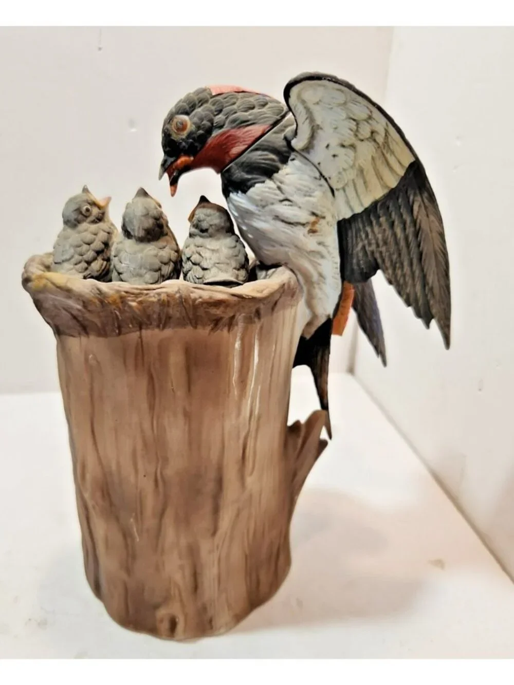 Vtg 1977 Ski Country Barn Swallow With Baby Birds Shaped Ceramic Decanter Empty